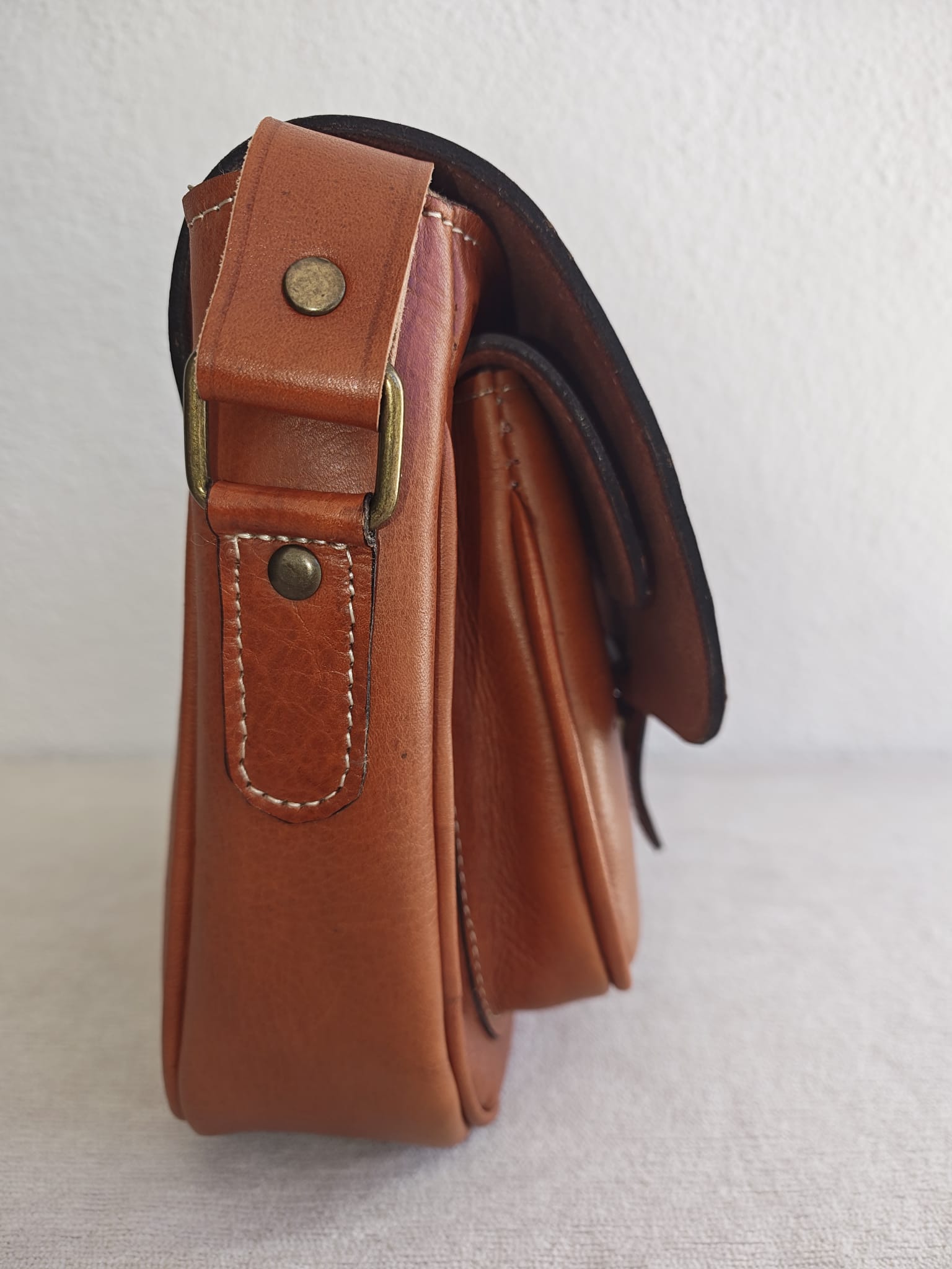 Medina Satchel - Brown Leather Crossbody Handbag (22cm)