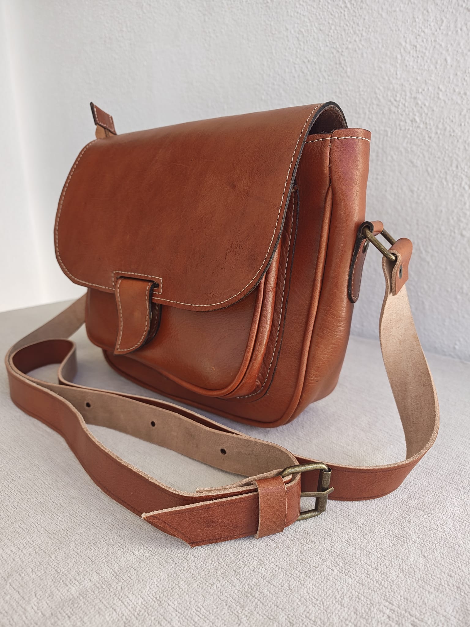 Medina Satchel - Brown Leather Crossbody Handbag (22cm)