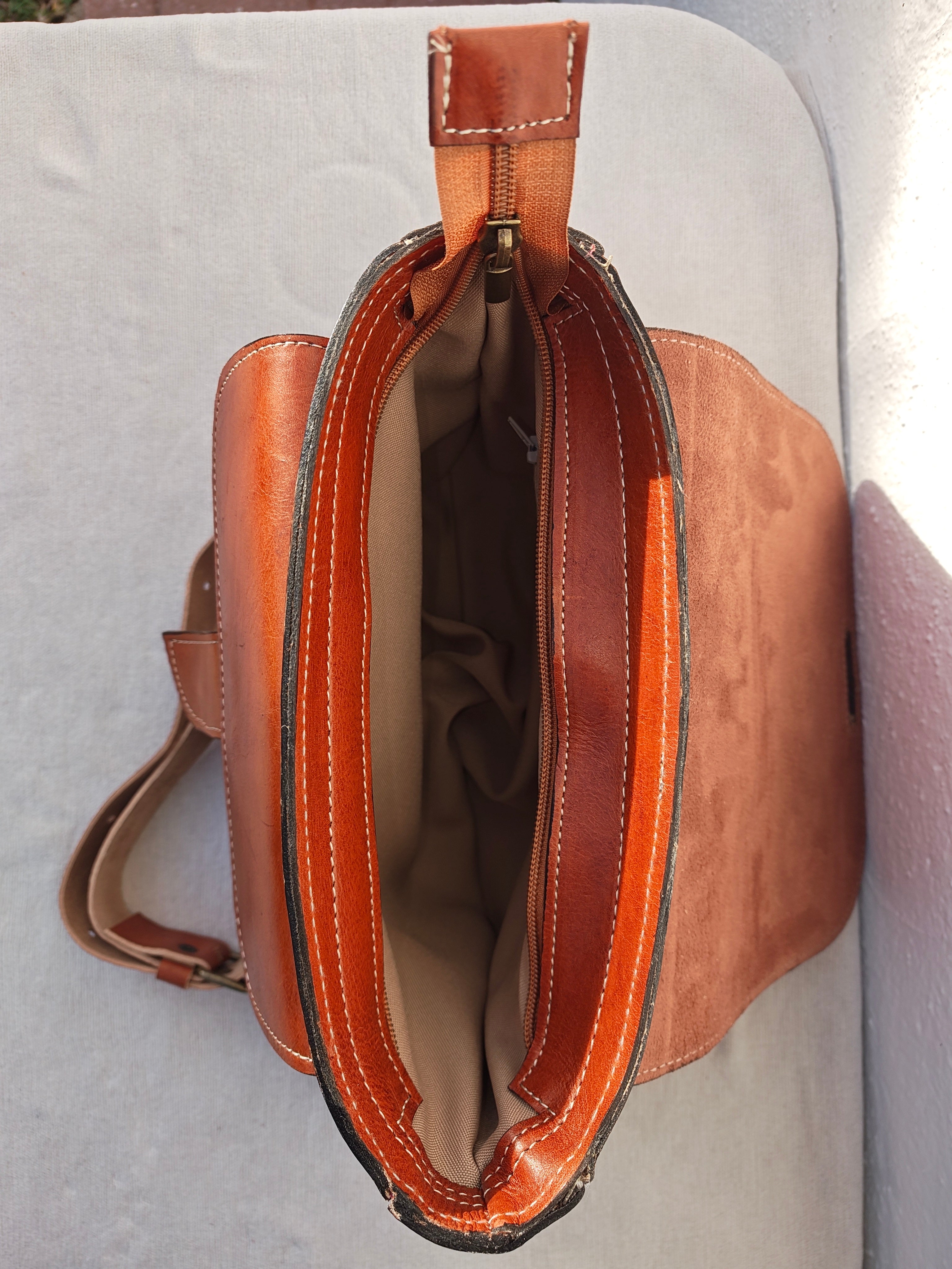 Medina Satchel - Brown Leather Crossbody Handbag (22cm)